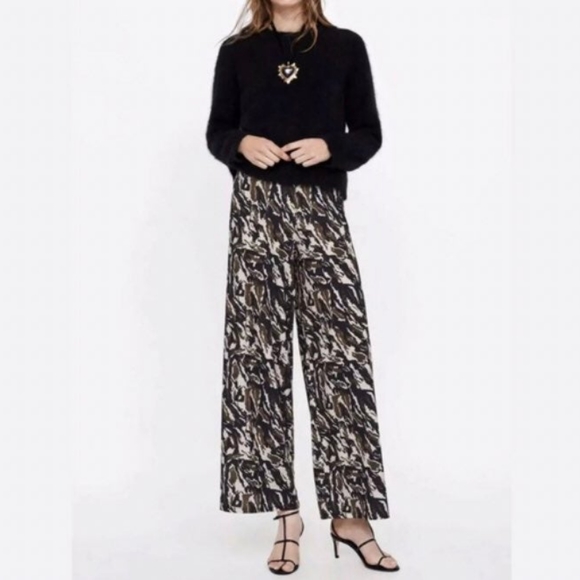 Zara Pants - Zara High Waisted Camouflage Palazzo Pants